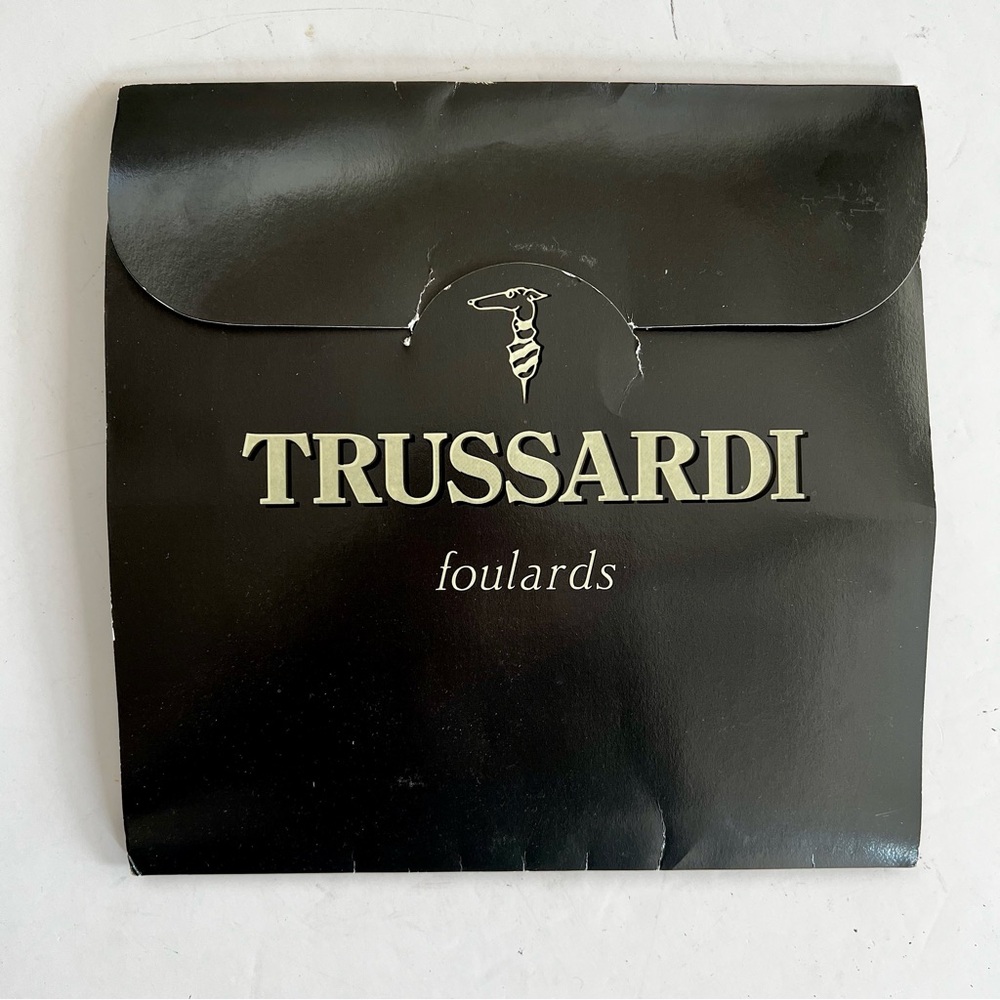 Trusssrdi Italian Silk Red Multi Scarf New in Package Vintage - Picture 2 of 5